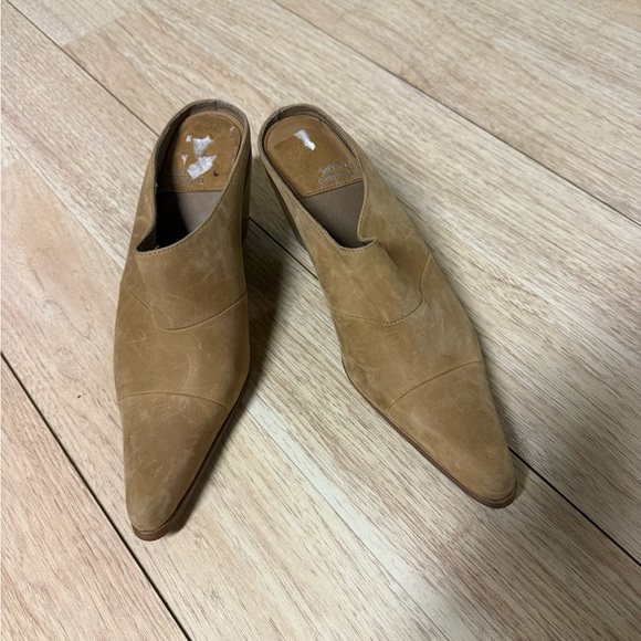 Jeffrey Campbell Hold ‘Em Pointed Toe Stacked Heel Mule - Picture 4 of 10